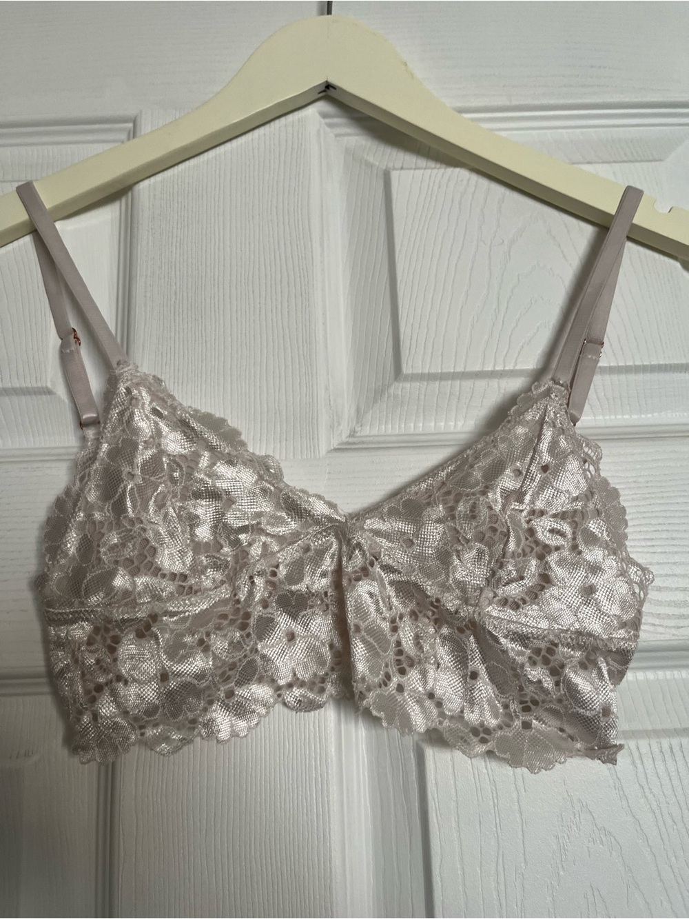 Amazon Floral Lace Bralette in Light Blush